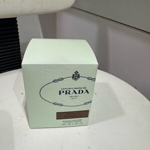 Prada Les Infusions de Vanille in Mint Box